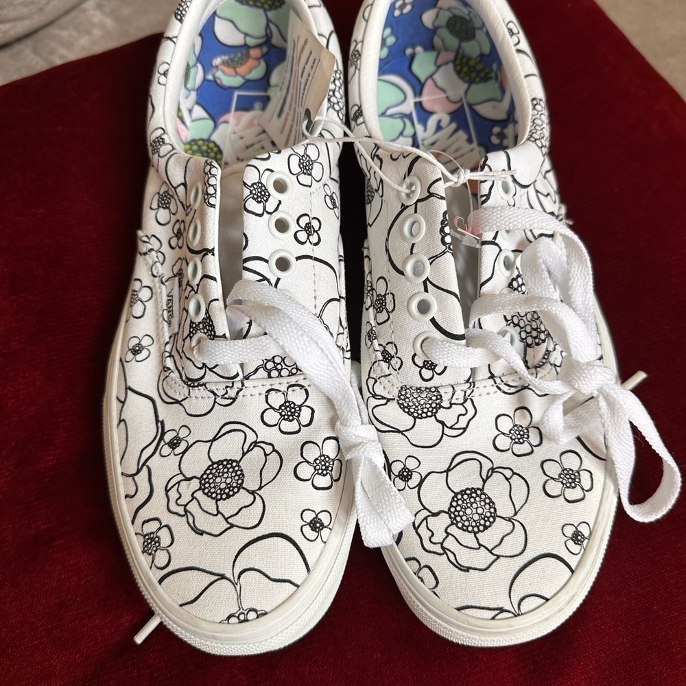 Vans White and Black Floral Sneakers - Picture 7 of 13